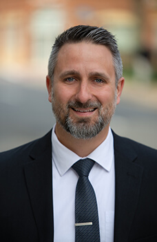 Headshot of attorney Matthew L Davis